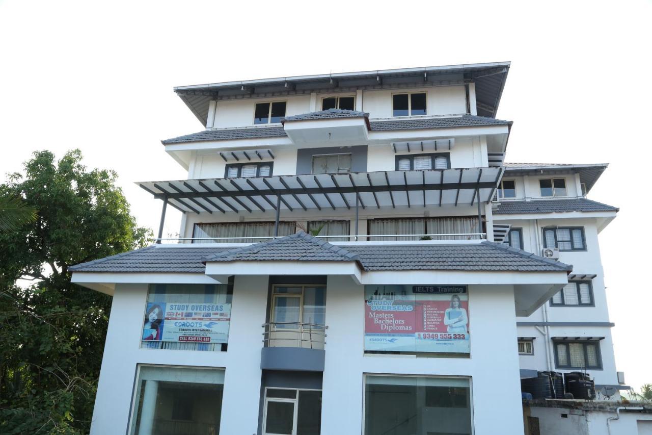 Hazmi Inn Perintalmanna Εξωτερικό φωτογραφία